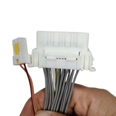 OEM fio eletrônico 1 a 2 extensão cabo OBD fácil de ligar extensão automóvel um dividir dois cabos OBD